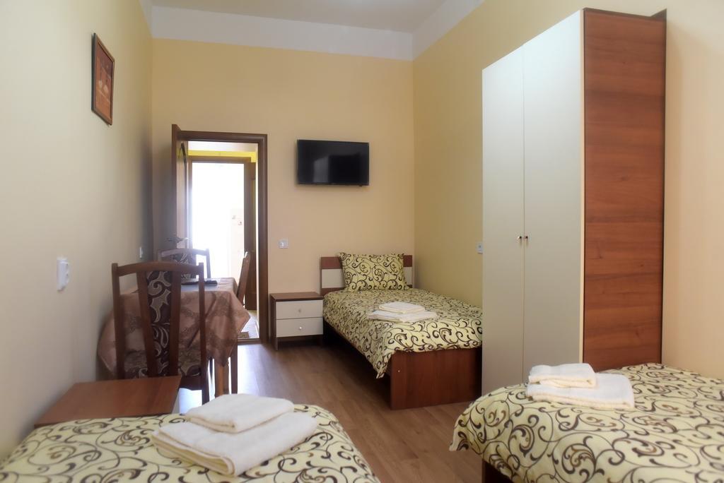 Apartment On Voloshyna Лвив Екстериор снимка